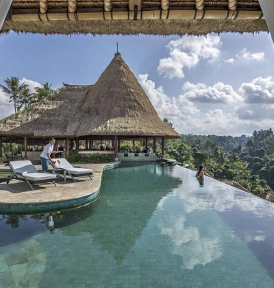 Travel & Hospitality